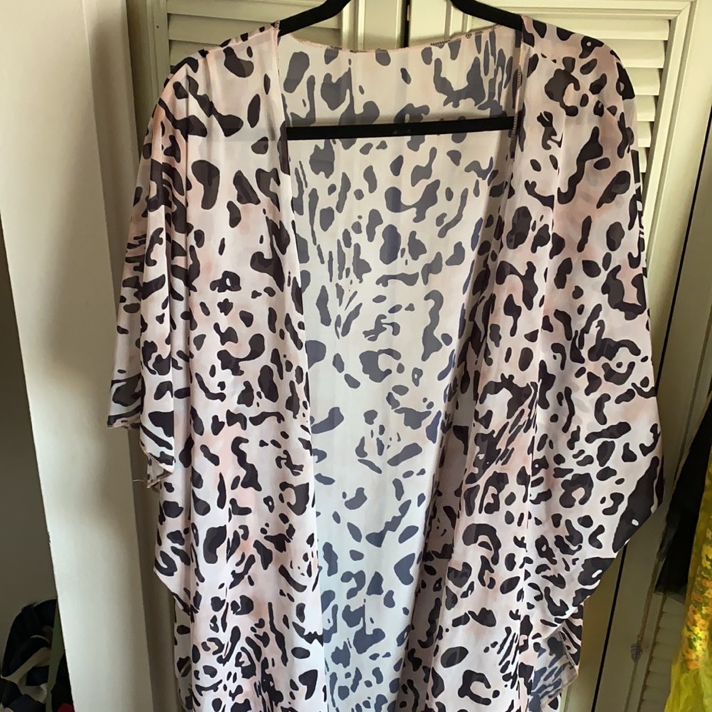 Leopard print long kimono